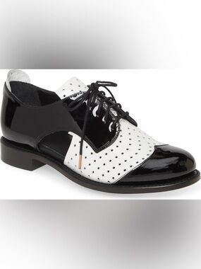 The Office of Angela Scott Mr Muffin Cutout Oxford Shoe Black/Wht US 10/ EU 40